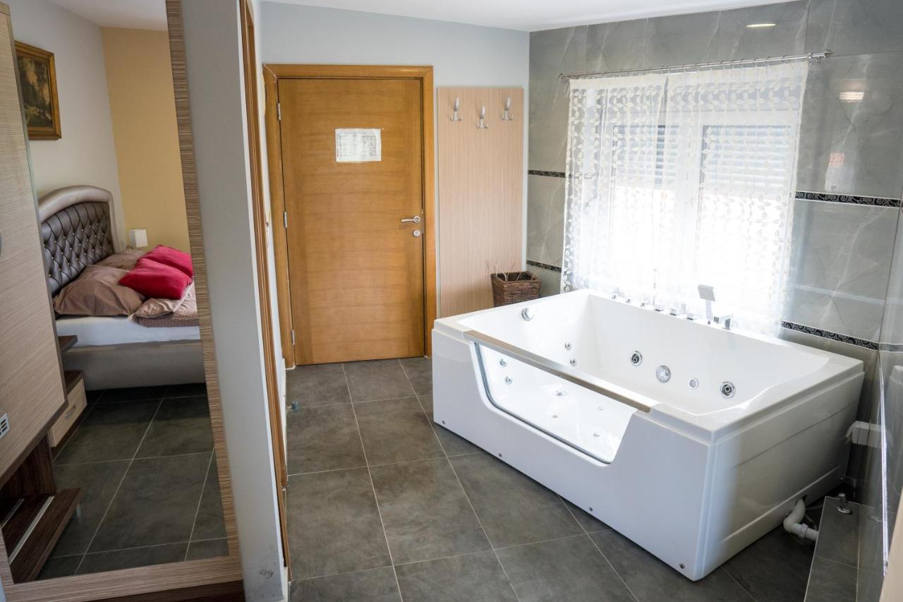 Hotel Bella Nella Leskovac  Luaran gambar